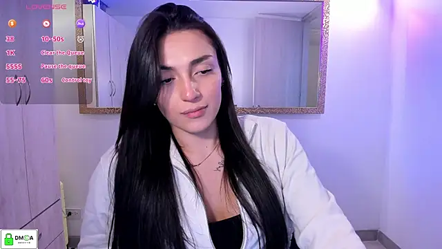 EricaVanderhill online show from 04.07.26