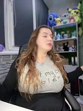 CandyShoopp online show from 12.20.24