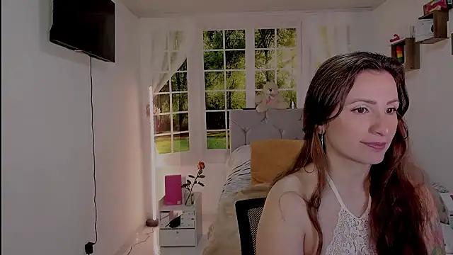 vanessabrown  online show from 05.11.26