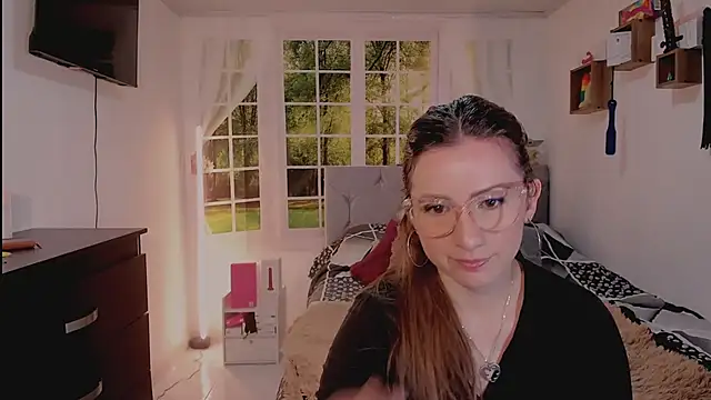 vanessabrown  online show from 05.30.26