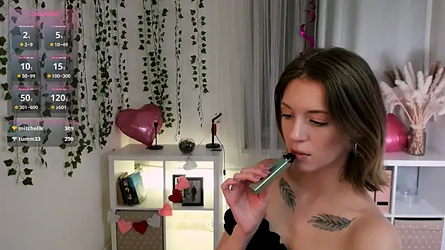 Salme Sweet online show from 02.17.25