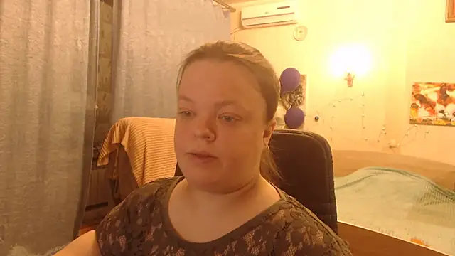 Snapshot of Janiffer_MiMi chatting on 01.06.25 Janiffer MiMi online show from 01.06.25