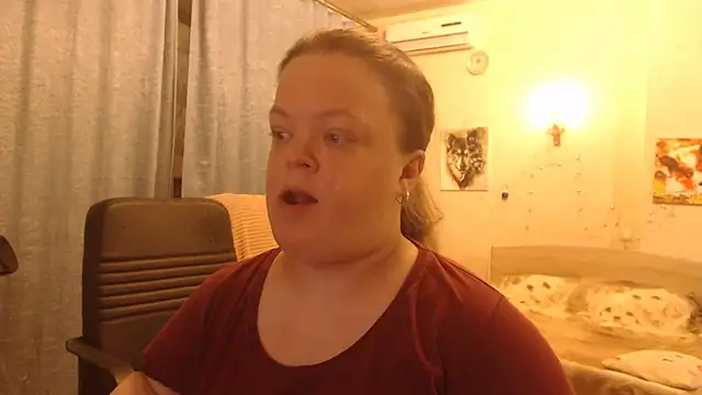 Snapshot of Janiffer_MiMi chatting on 01.31.25 Janiffer MiMi online show from 01.31.25