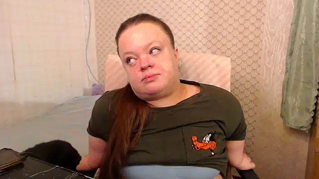 Snapshot of Janiffer_MiMi chatting on 06.19.26 Janiffer MiMi online show from 06.19.26