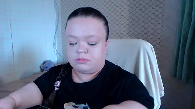Snapshot of Janiffer_MiMi chatting on 07.22.26 Janiffer MiMi online show from 07.22.26