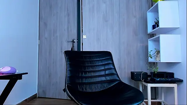 Ricardo 1998 online show from 02.13.25