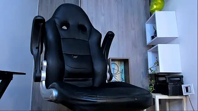 Ricardo 1998 online show from 02.27.25