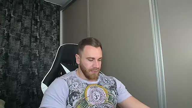 Snapshot of Thori92 chatting on 12.23.24 Thori92 online show from 12.23.24