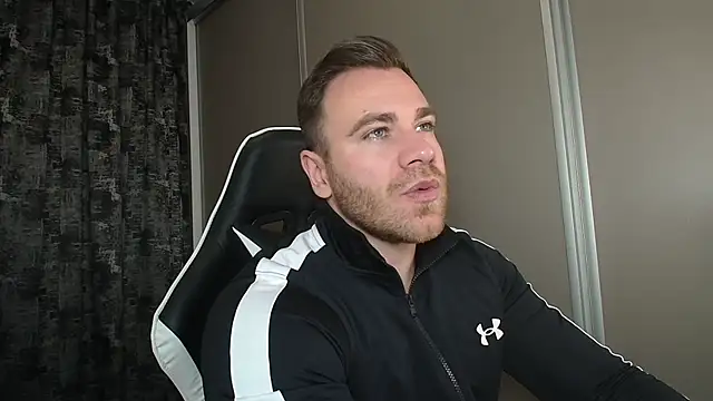 Snapshot of Thori92 chatting on 01.20.25 Thori92 online show from 01.20.25