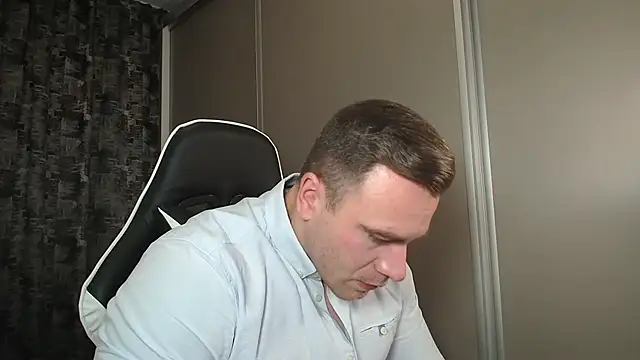 Snapshot of Thori92 chatting on 01.21.25 Thori92 online show from 01.21.25