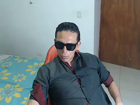 jeancarloscum12 online show from 06.12.26