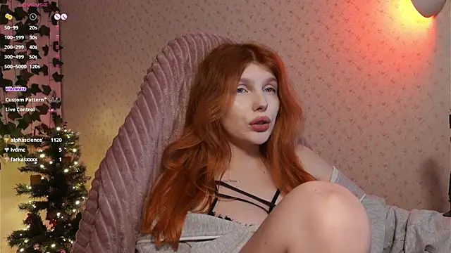 Snapshot of _aleksa_ chatting on 12.15.24 aleksa online show from 12.15.24