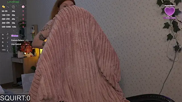 Snapshot of _aleksa_ chatting on 02.25.25 aleksa online show from 02.25.25