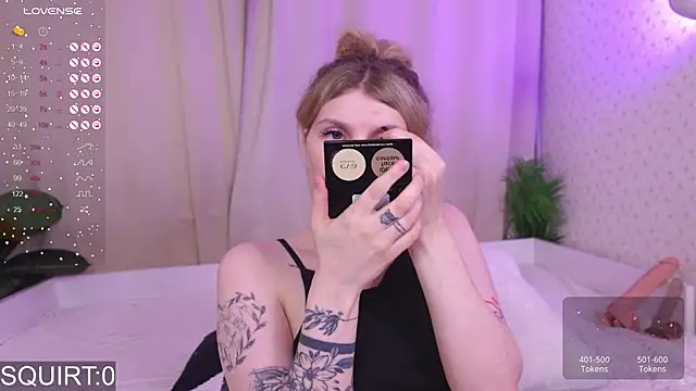 Snapshot of _aleksa_ chatting on 09.10.25 aleksa online show from 09.10.25