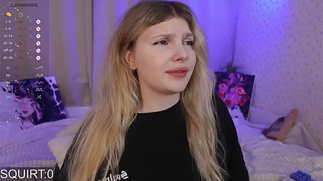 Snapshot of _aleksa_ chatting on 11.14.25 aleksa online show from 11.14.25