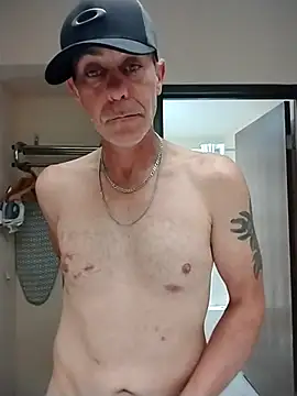 Snapshot of drewsix9@xh chatting on 03.23.25 drewsix9xh online show from 03.23.25