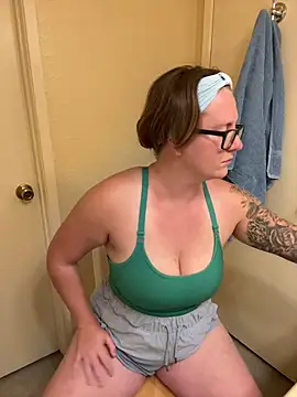 Lizzyloo online show from 12.16.24