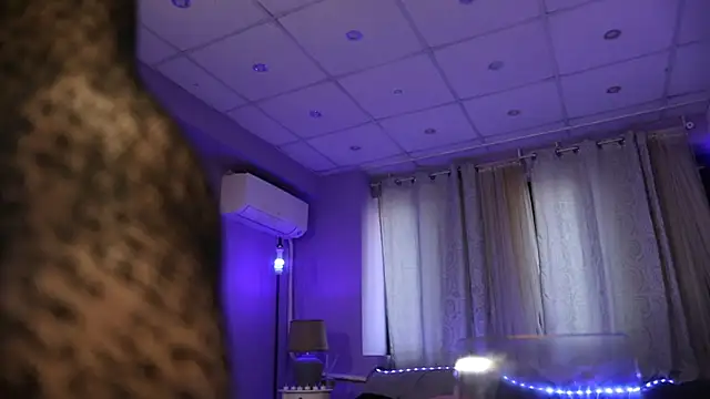 Snapshot of mandypeas chatting on 01.08.25 mandypeas online show from 01.08.25