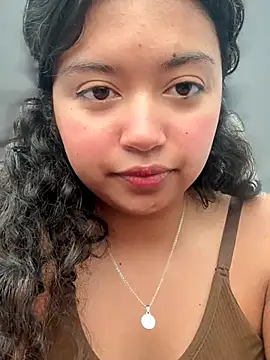 Peach Girll online show from 02.13.26