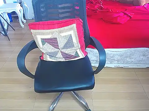 Makemypussysquirt-tsunami online show from 10.16.25