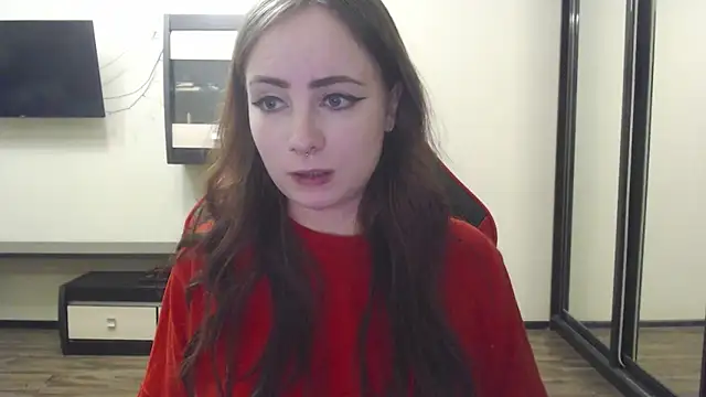 Snapshot of Laralianna chatting on 12.22.24 Laralianna online show from 12.22.24