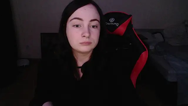 Laralianna online show from 02.10.26