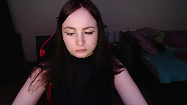 Laralianna online show from 04.12.26