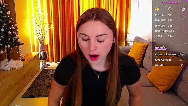  Mia Adams online show from 01.04.25