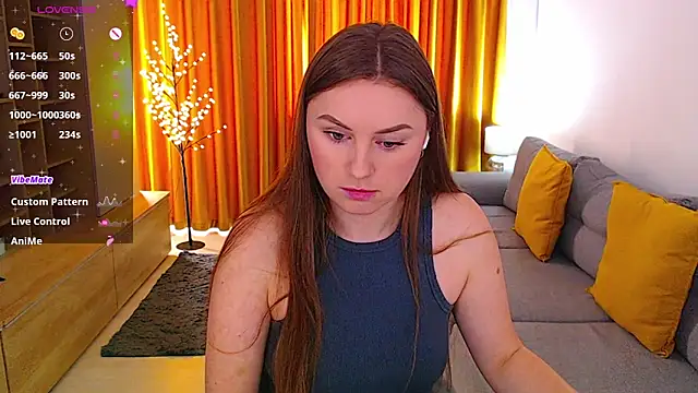  Mia Adams online show from 01.07.25