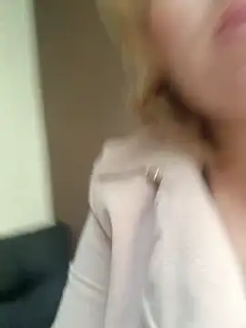 Snapshot of amanda-hornySeduction chatting on 10.09.25 amanda-hornySeduction online show from 10.09.25