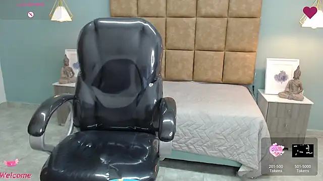 Barbiegomez online show from 12.14.24