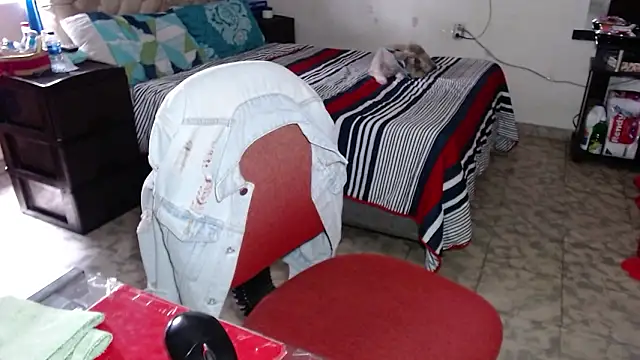 Snapshot of Barbiegomez chatting on 02.25.26 Barbiegomez online show from 02.25.26