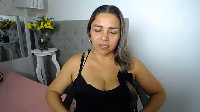 Snapshot of cum_bigass chatting on 07.11.26 cum bigass online show from 07.11.26