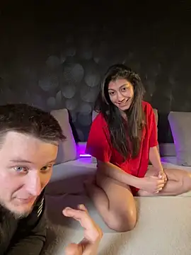 Snapshot of Kiscsillagg chatting on 01.25.25 Kiscsillagg online show from 01.25.25