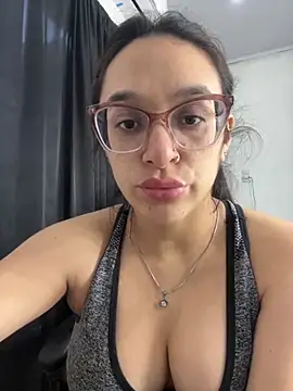 Ninnfa online show from 09.12.25