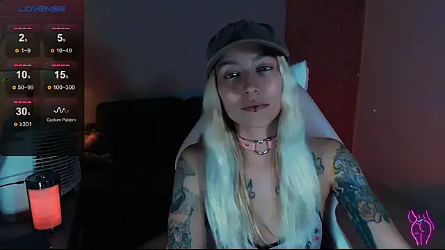 Saucy Jenn online show from 12.07.24