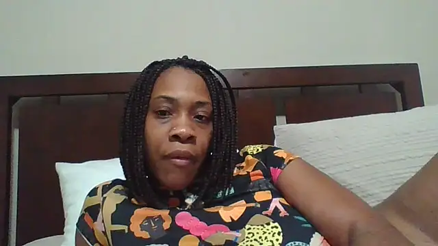 MsJuicy online show from 01.30.25