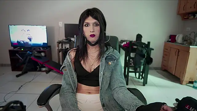 Snapshot of brenda_nataliaok chatting on 01.28.25 brenda nataliaok online show from 01.28.25