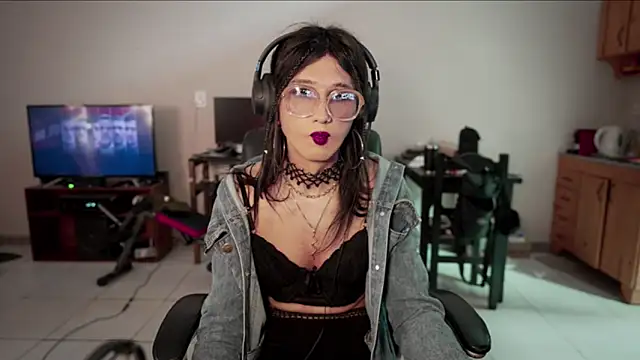 Snapshot of brenda_nataliaok chatting on 01.29.25 brenda nataliaok online show from 01.29.25