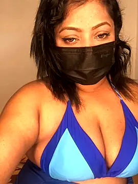 Snapshot of _Cute_ariana_ chatting on 10.04.25 Cute ariana online show from 10.04.25