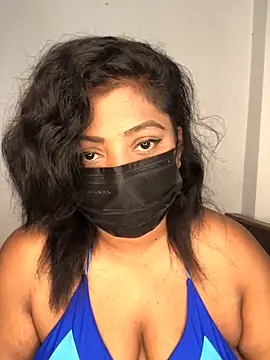 Snapshot of _Cute_ariana_ chatting on 11.26.25 Cute ariana online show from 11.26.25