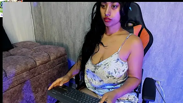 Valentinne z online show from 02.10.25