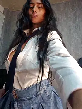 Valentinne z online show from 02.22.25