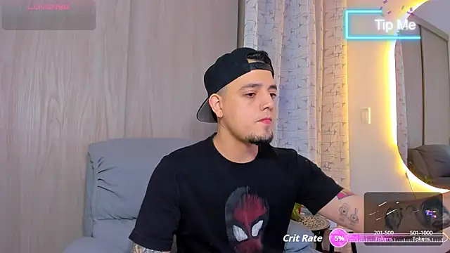 Snapshot of alejandro_calderon1 chatting on 10.04.25 alejandro calderon1 online show from 10.04.25