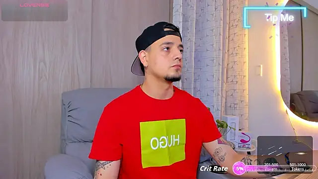 Snapshot of alejandro_calderon1 chatting on 10.08.25 alejandro calderon1 online show from 10.08.25