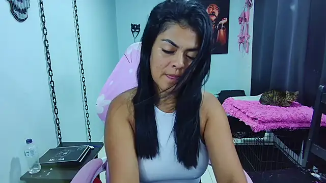 Snapshot of Hannah-grace chatting on 03.01.25 Hannah-grace online show from 03.01.25