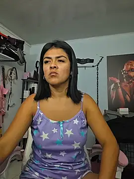 Snapshot of Hannah-grace chatting on 10.26.25 Hannah-grace online show from 10.26.25