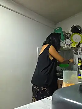 Snapshot of Hannah-grace chatting on 11.14.25 Hannah-grace online show from 11.14.25