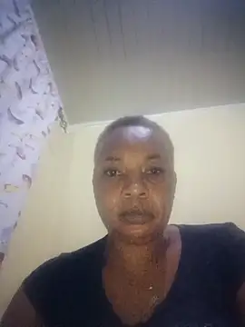 Snapshot of Candylious87 chatting on 04.10.26 Candylious87 online show from 04.10.26