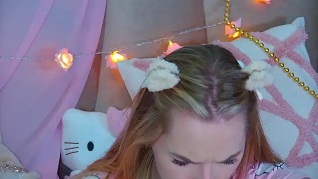 Snapshot of GentleRossi chatting on 01.14.25 GentleRossi online show from 01.14.25